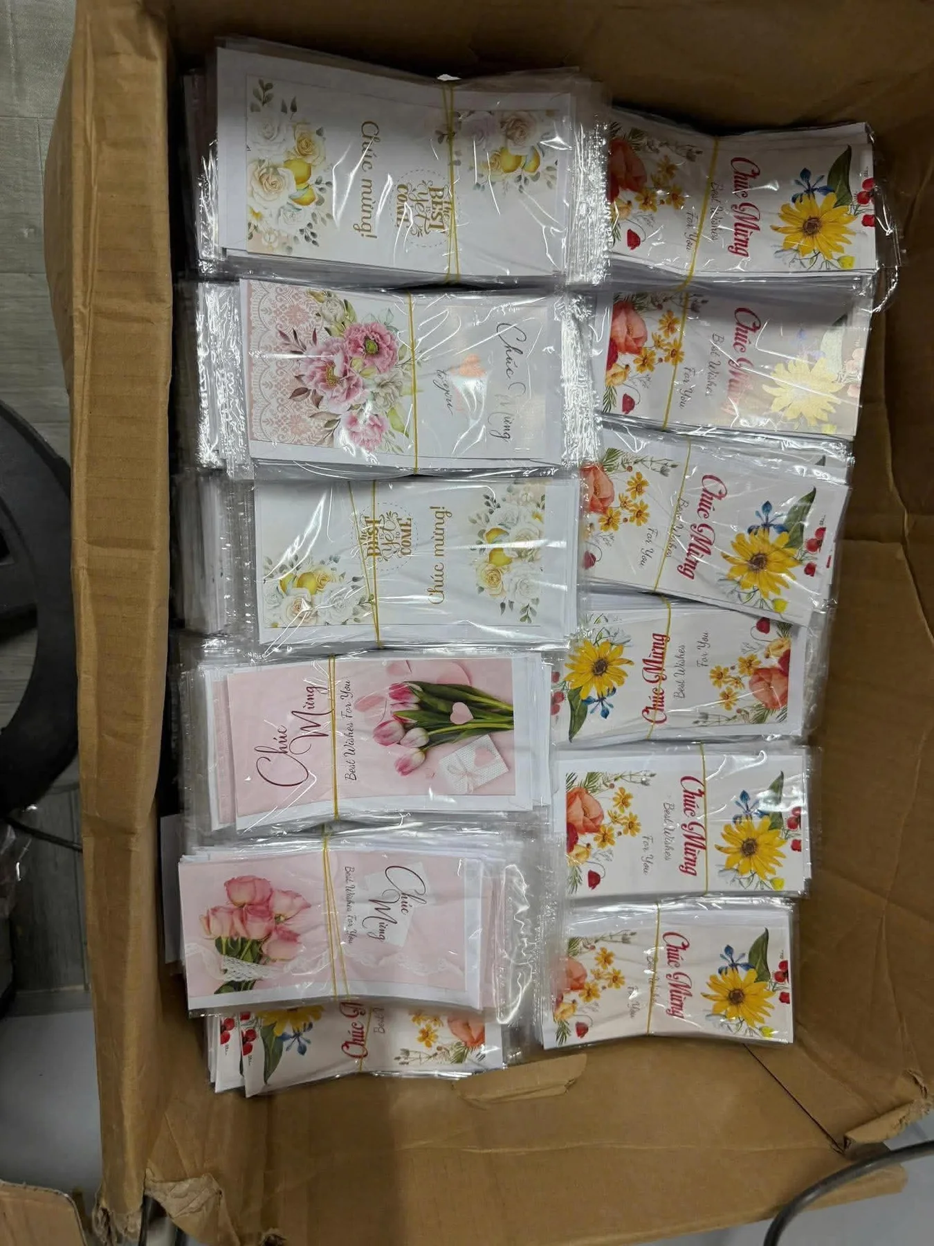 Set 100 thiệp chúc mừng có phong bì.