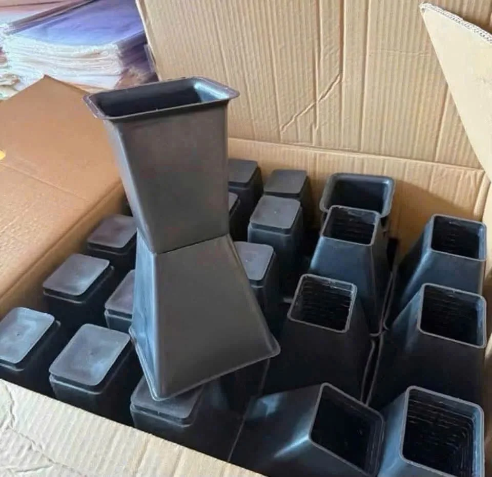 Miễn ship/ thùng 200 chiếc cốt nhựa vuông 23cm